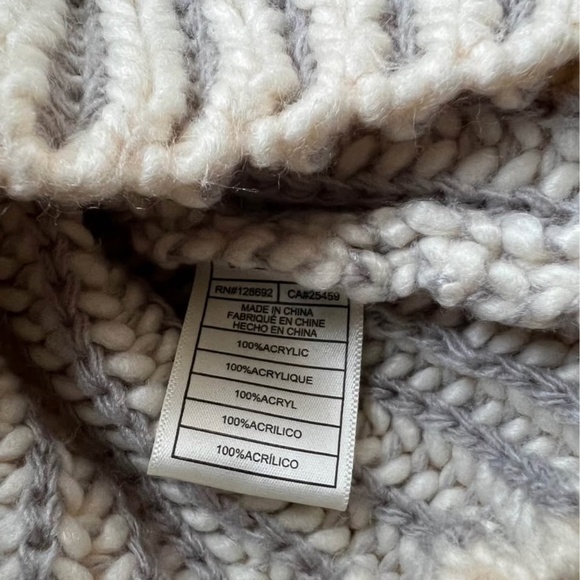 Steve Madden Mock Neck Ribbed Sweater - Picture 5 of 6